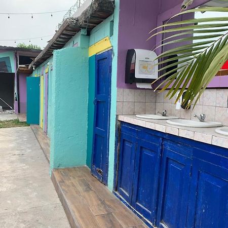 Funk Yeah Hostel Antigua Eksteriør billede