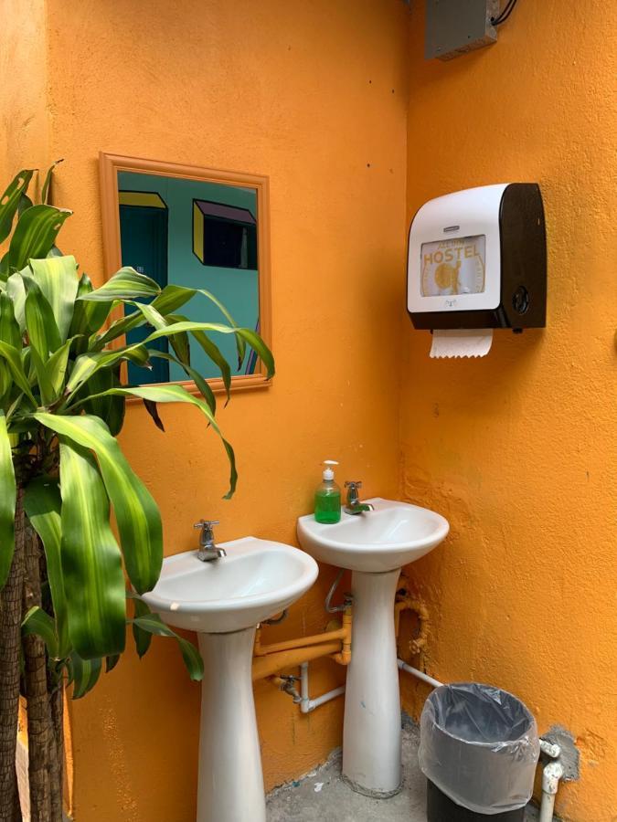 Funk Yeah Hostel Antigua Eksteriør billede