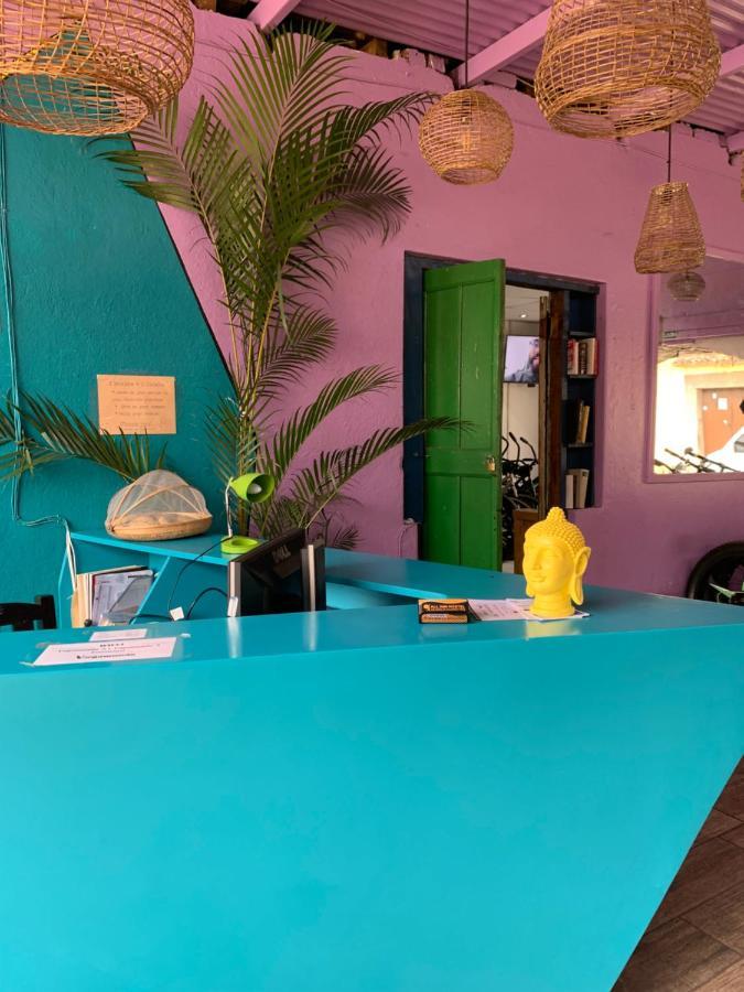 Funk Yeah Hostel Antigua Eksteriør billede